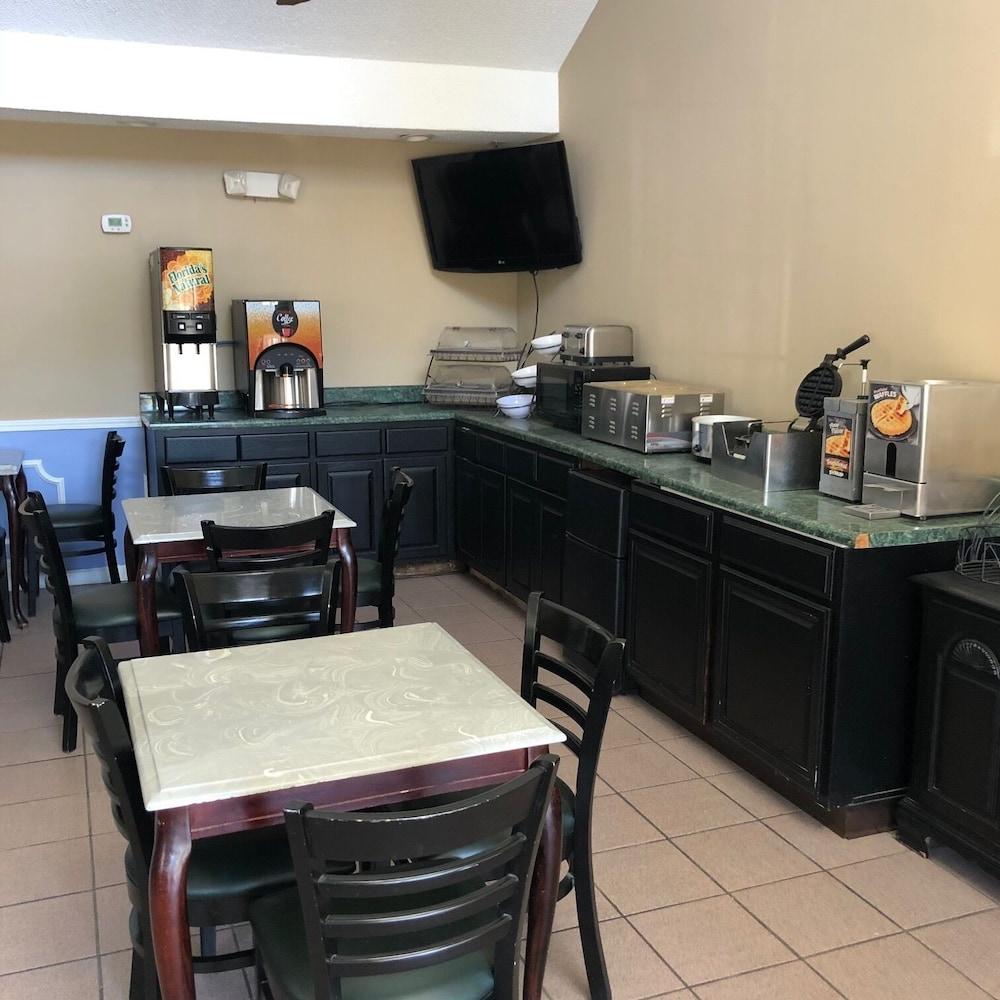 Motel Super 8 By Wyndham Orangeburg North Extérieur photo